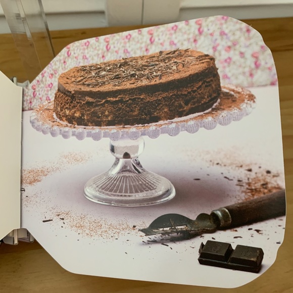 Nutella Ferrero 30 Recipe Cook Book - Picture 4 of 7